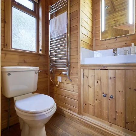 Tatil Evi Dunnock With Hot-tub *